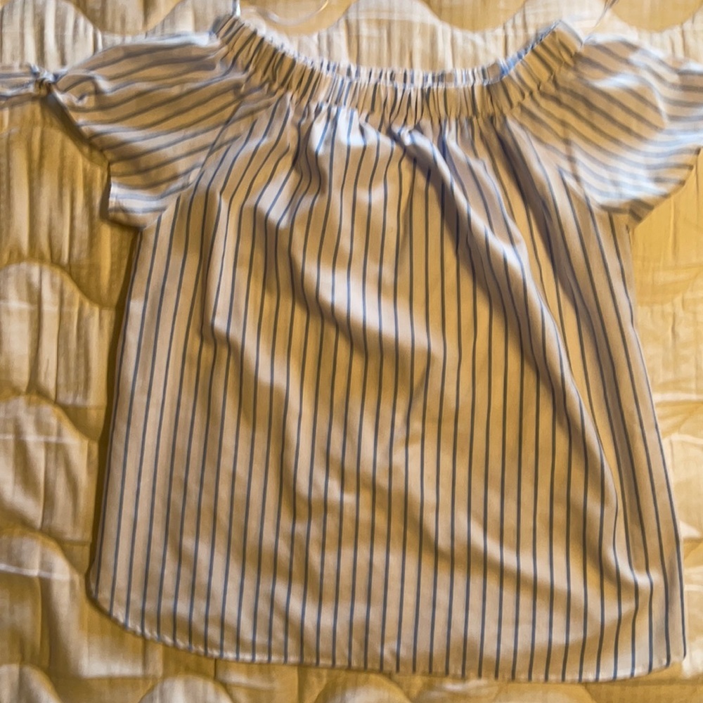 New Directions off the shoulder Tunic